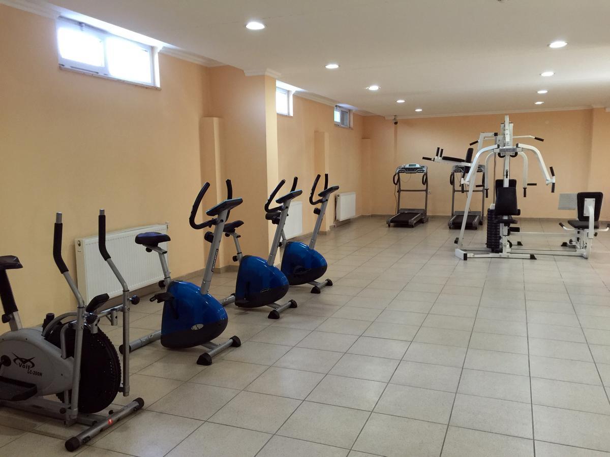 Ustundag Otel Keciborlu Bagian luar foto