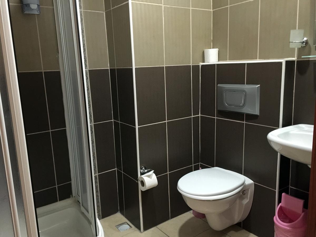 Ustundag Otel Keciborlu Bagian luar foto