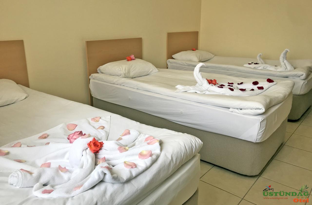 Ustundag Otel Keciborlu Bagian luar foto